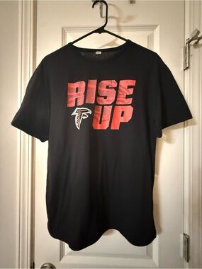 Men's Black 'Rise Up' Atlanta Falcons Graphic Tee - size Large